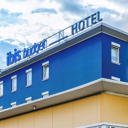 Ibis Budget Salzburg Airport - Self-Check-In Himmelreich Buitenkant foto