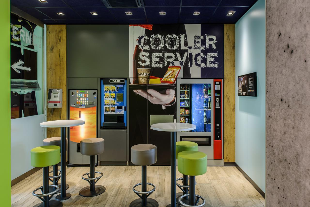 Ibis Budget Salzburg Airport - Self-Check-In Himmelreich Buitenkant foto