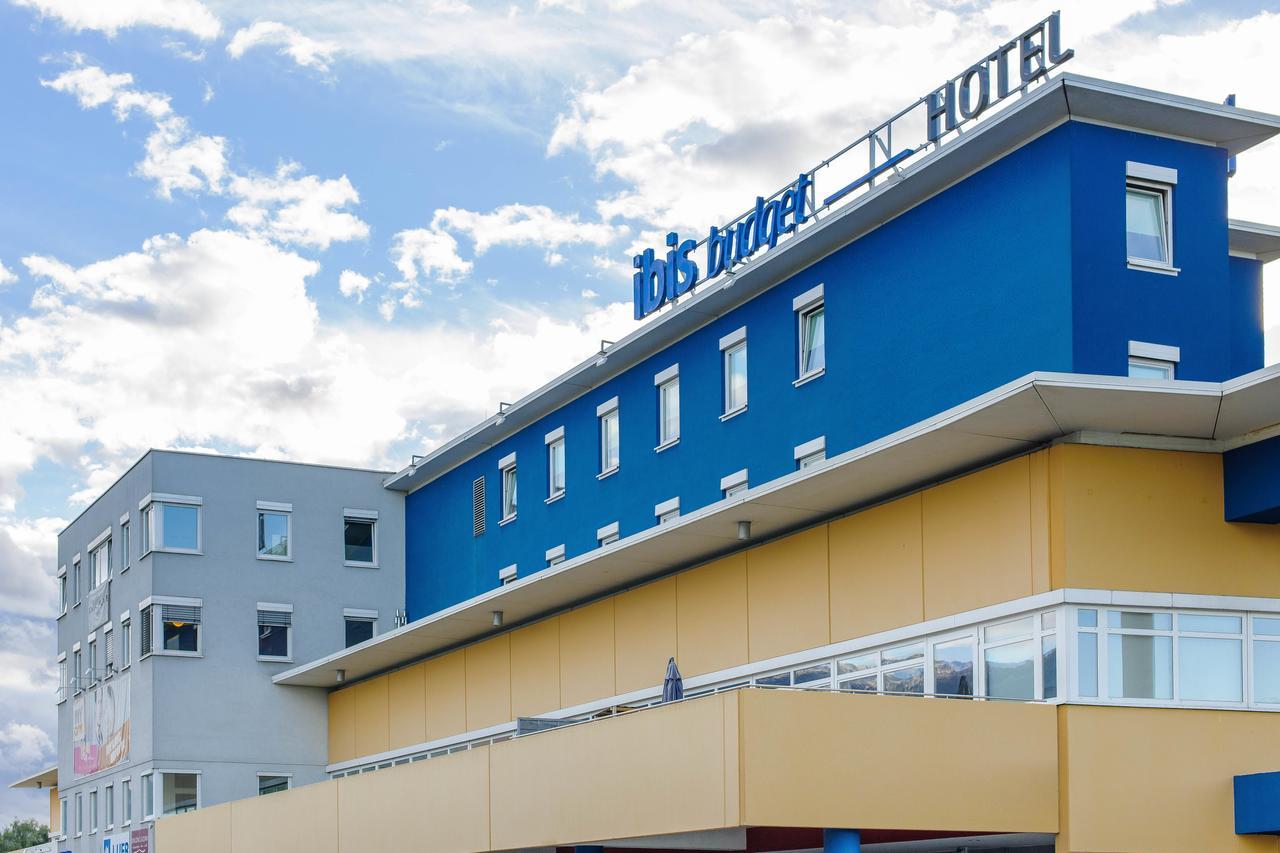 Ibis Budget Salzburg Airport - Self-Check-In Himmelreich Buitenkant foto