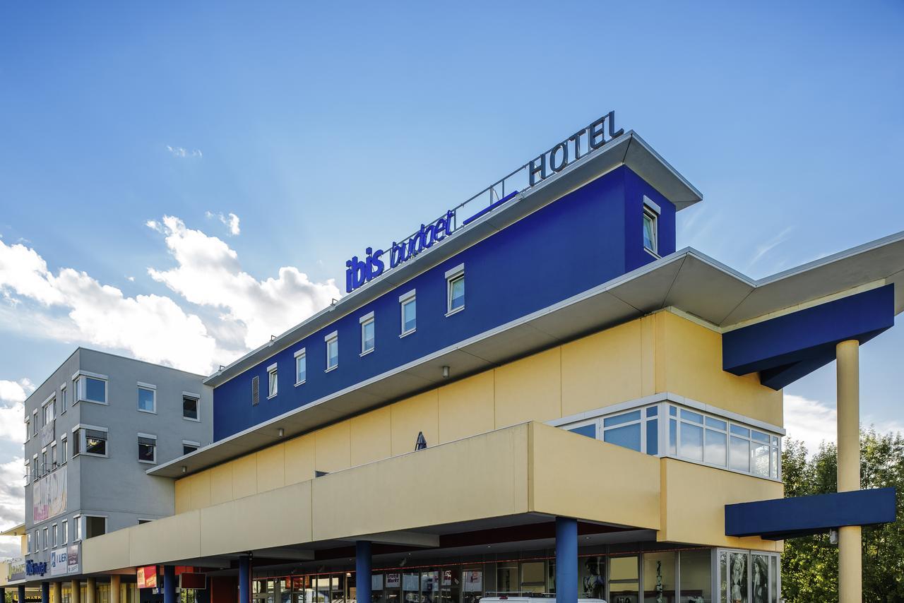 Ibis Budget Salzburg Airport - Self-Check-In Himmelreich Buitenkant foto
